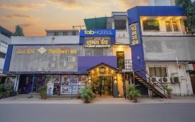 Fabhotel Shubham Inn